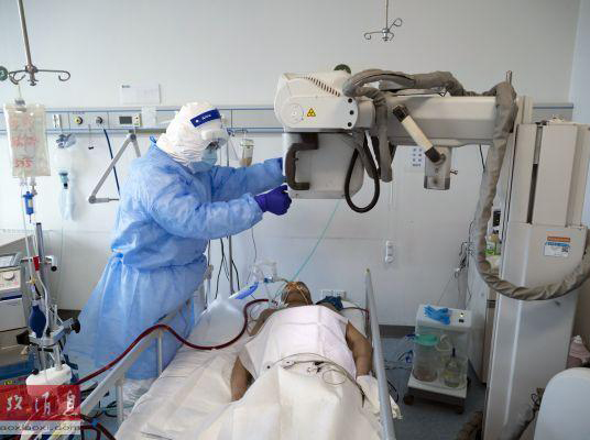 中国抗击新冠肺炎疫情成功的重要秘诀是免费救治